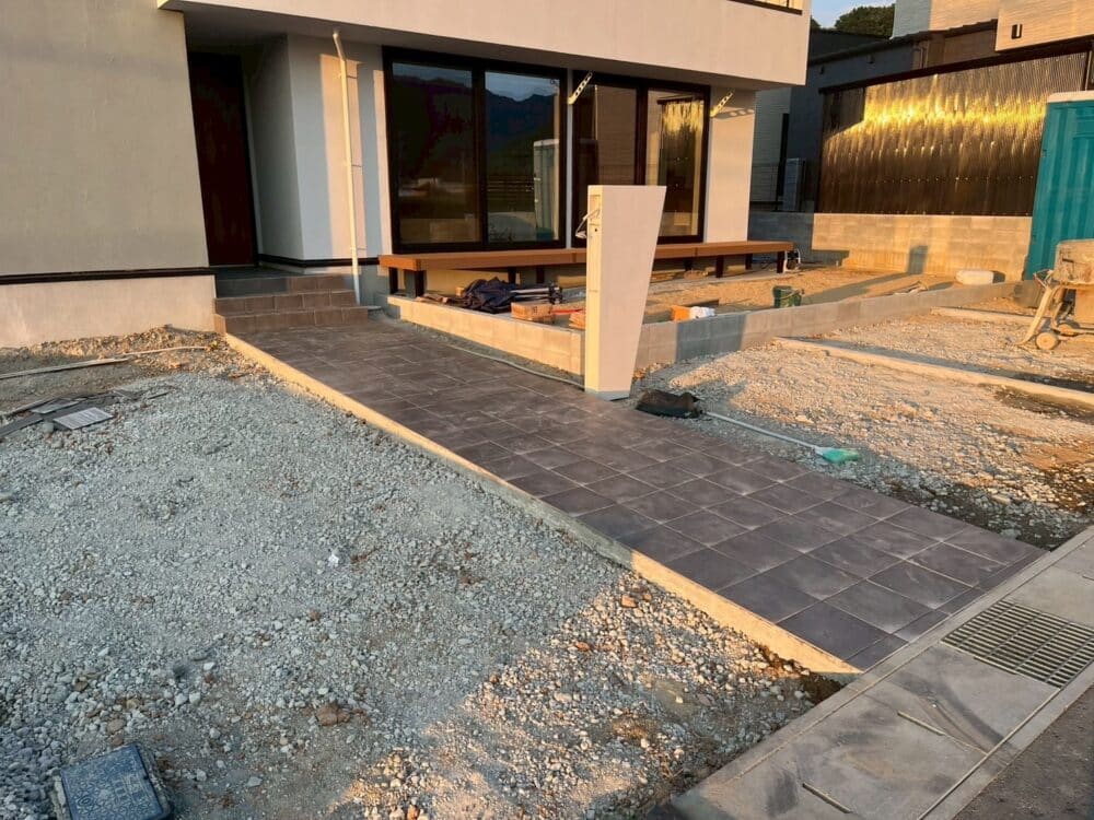 04c9e6c4aa4542a3e77e5e1817ac89f6