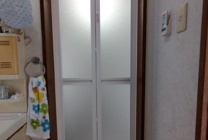 山口市大内長野F様 浴室ドア工事